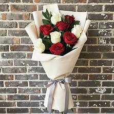 Букет цветов из:  Розы в Елизаветинской Краснодарского края