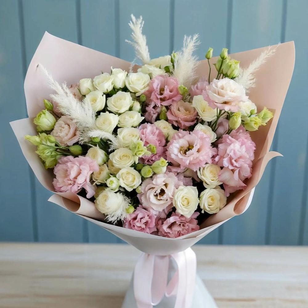 Букет цветов из: Альстромерии и Розы в Елизаветинской Краснодарского края