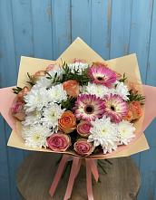 Букет цветов из:  Розы, Герберы и Хризантемы в Елизаветинской Краснодарского края