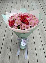 Букет цветов из:  Альстромерии в Елизаветинской Краснодарского края