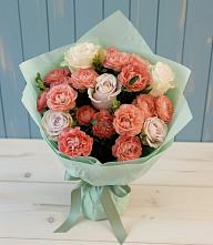 Букет цветов из:  Розы в Елизаветинской Краснодарского края