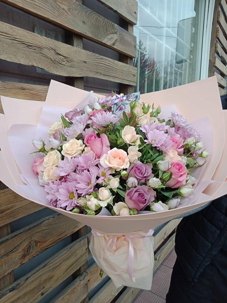 Букет цветов из: Розы и Хризантемы в Елизаветинской Краснодарского края