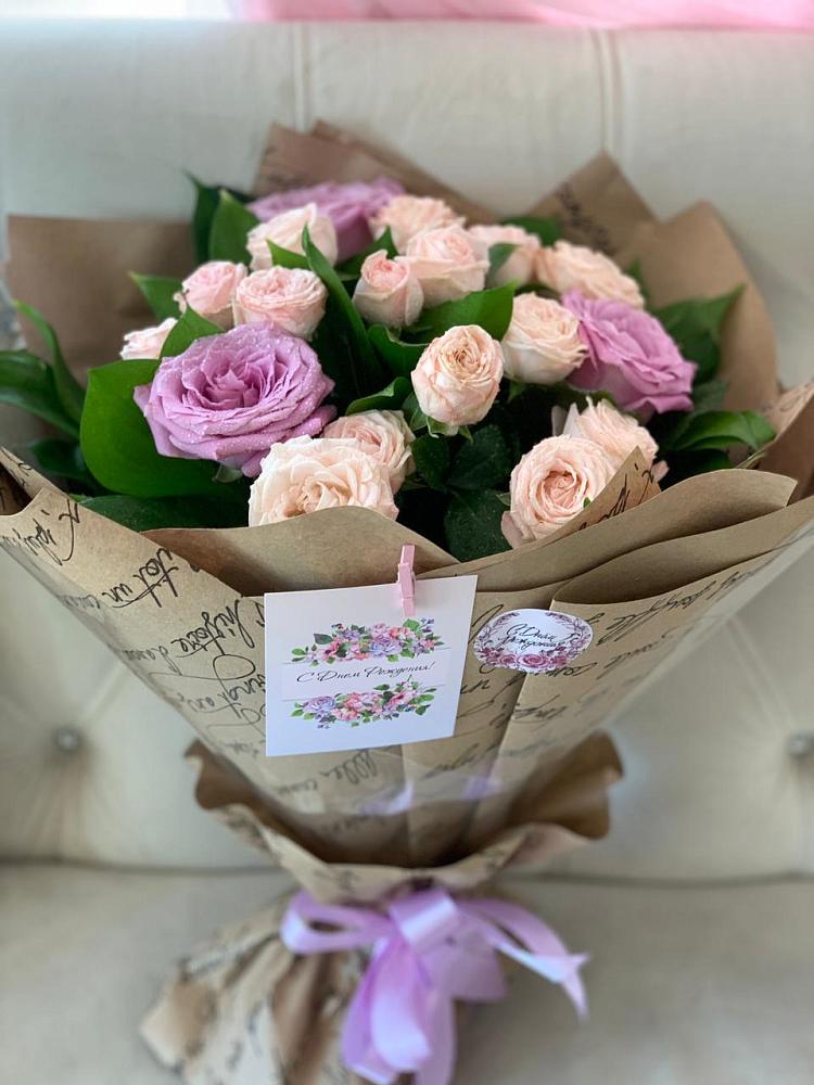 Букет цветов из: Розы в Елизаветинской Краснодарского края