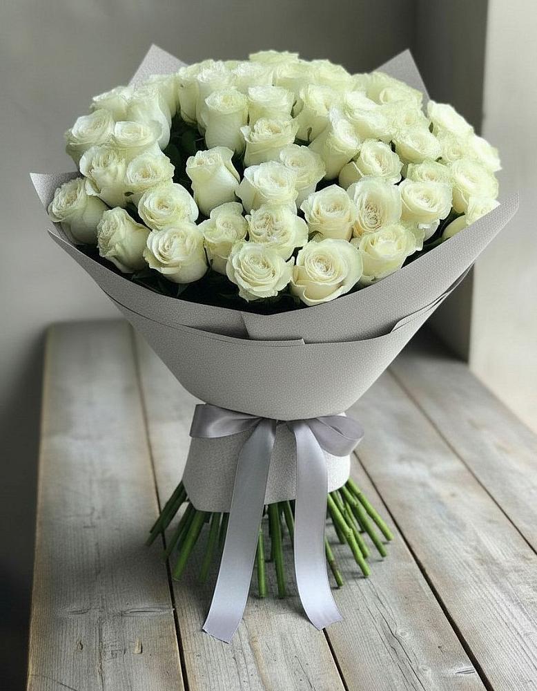 Букет 35 Белых роз в Елизаветинской Краснодарского края