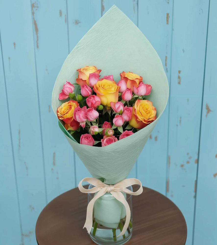 Букет цветов из: Розы в Елизаветинской Краснодарского края