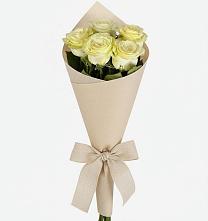 Букет цветов из:  Розы в Елизаветинской Краснодарского края