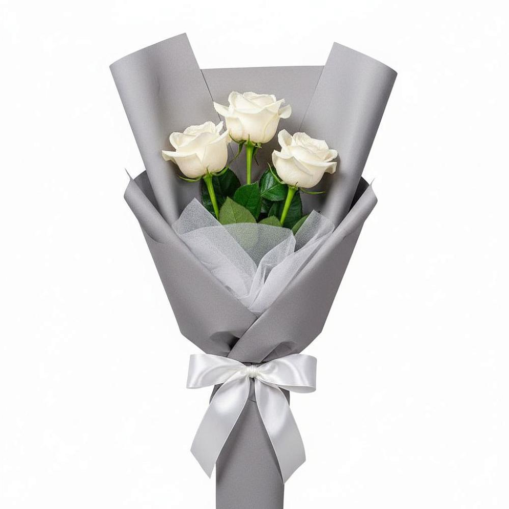 Букет 3 белые розы в Елизаветинской Краснодарского края