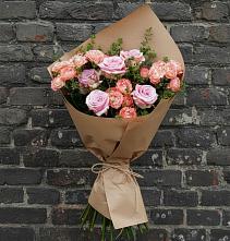 Букет цветов из:  Розы в Елизаветинской Краснодарского края