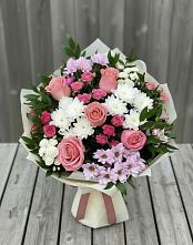 Букет цветов из:  Альстромерии, Гвоздики, Розы и Хризантемы в Елизаветинской Краснодарского края