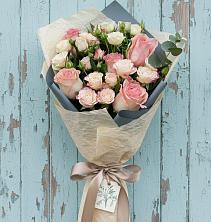 Букет цветов из:  Розы в Елизаветинской Краснодарского края