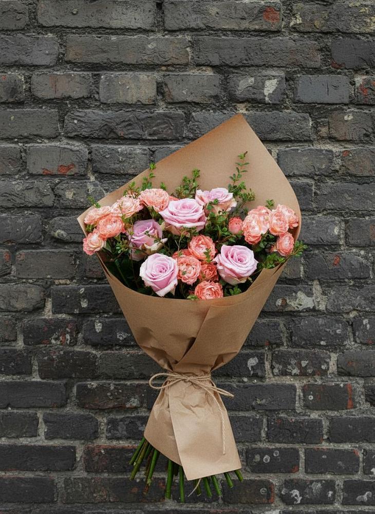 Букет цветов из: Розы в Елизаветинской Краснодарского края