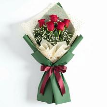 Букет цветов из:  Розы в Елизаветинской Краснодарского края