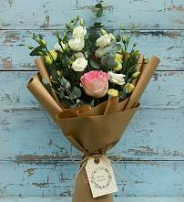 Букет цветов из:  Розы и Лизиантусы #REPLACE_PRED# Елизаветинской Краснодарского края