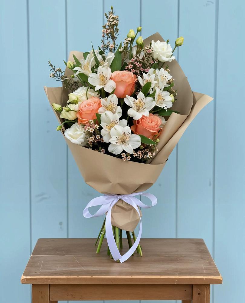 Букет цветов из: Альстромерии, Лизиантусы, Розы и Хризантемы в Елизаветинской Краснодарского края