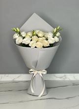 Букет цветов из:  Розы и Лизиантусы в Елизаветинской Краснодарского края