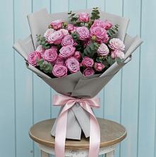 Букет цветов из:  Розы в Елизаветинской Краснодарского края